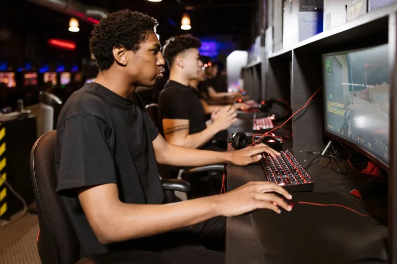 Quarter Machines to Million-Dollar Stages: The Gritty Underground Origins of American Esports